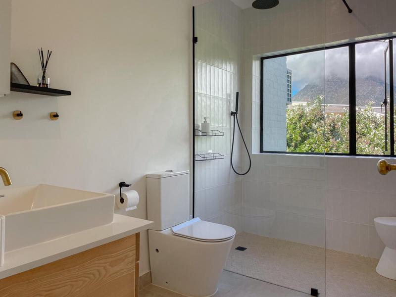 2 Bedroom Property for Sale in Hout Bay Western Cape